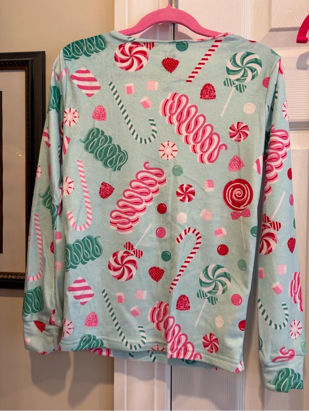 The Children’s Place Mint Candy-Print Pajama Set 🍭🍬🎄